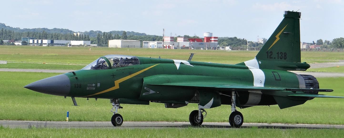 نیروی هوایی پاکستان :هواپیمای‌  JF-17 Thunder با طراحی‌ پرچم‌ پاکستان، جنگنده جی اف 17 بلاک 3،جنگنده جی اف 17 بلوک 3،جنگنده jf17،جنگنده jf 17،جنگنده تندر جی اف 17،جنگنده تاندر جی اف 17