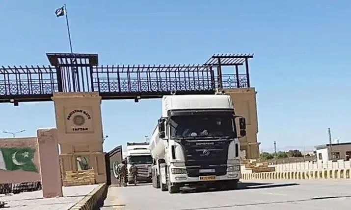 موانع تجارت ایران و پاکستان باید برطرف شود