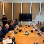 درخواست فوری وزیر صمت از پاکستان برای حل مشکل کانتینرهای ایرانی در بندر کراچی