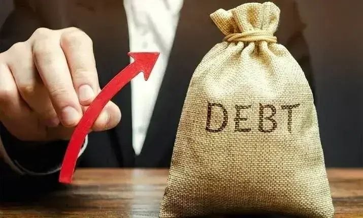 پاکستان ۱.۲ تریلیون روپیه بدهی به بانک مرکزی را پیش از موعد تسویه کرد